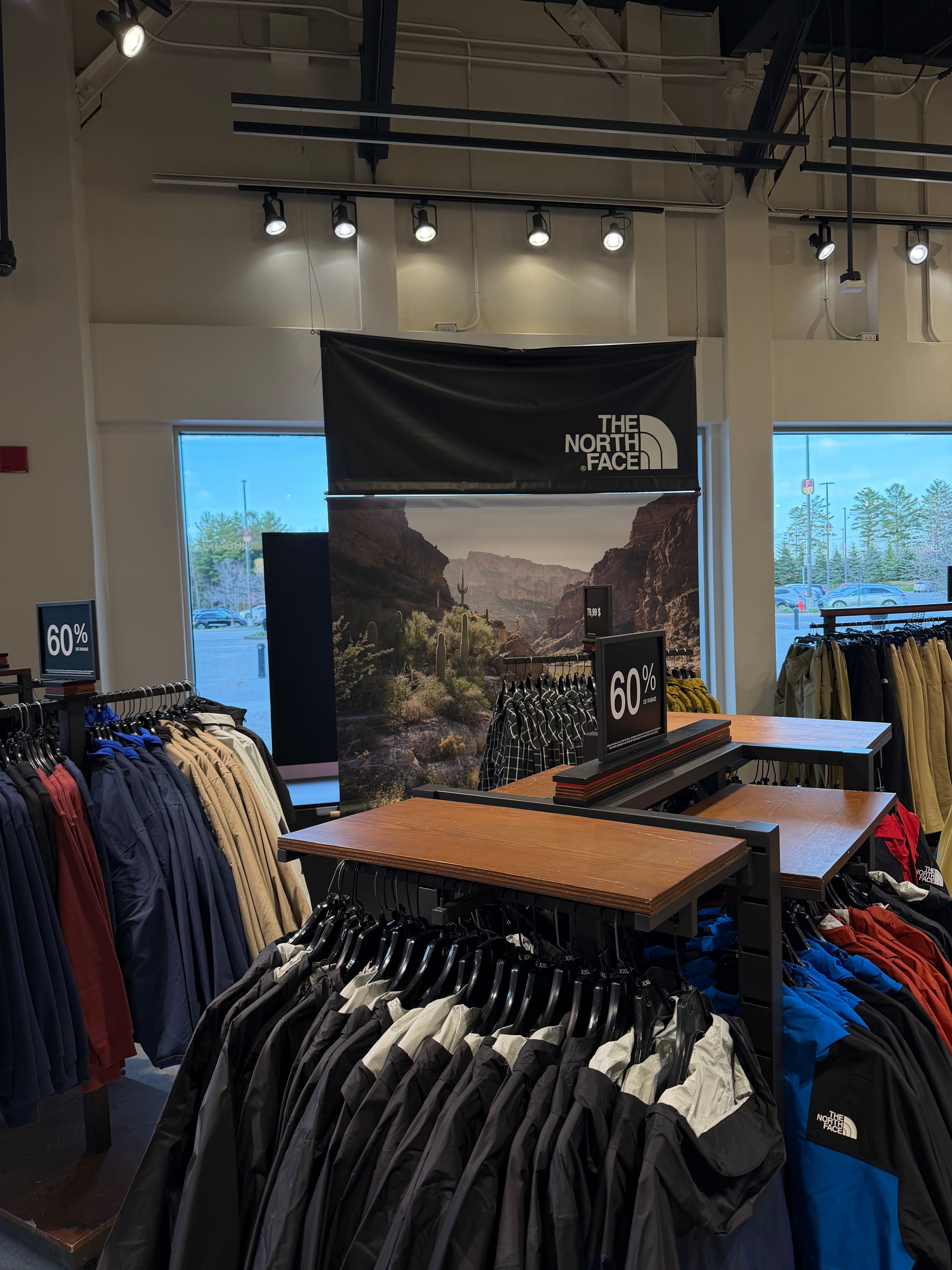 TNF Graphic logo image 0
