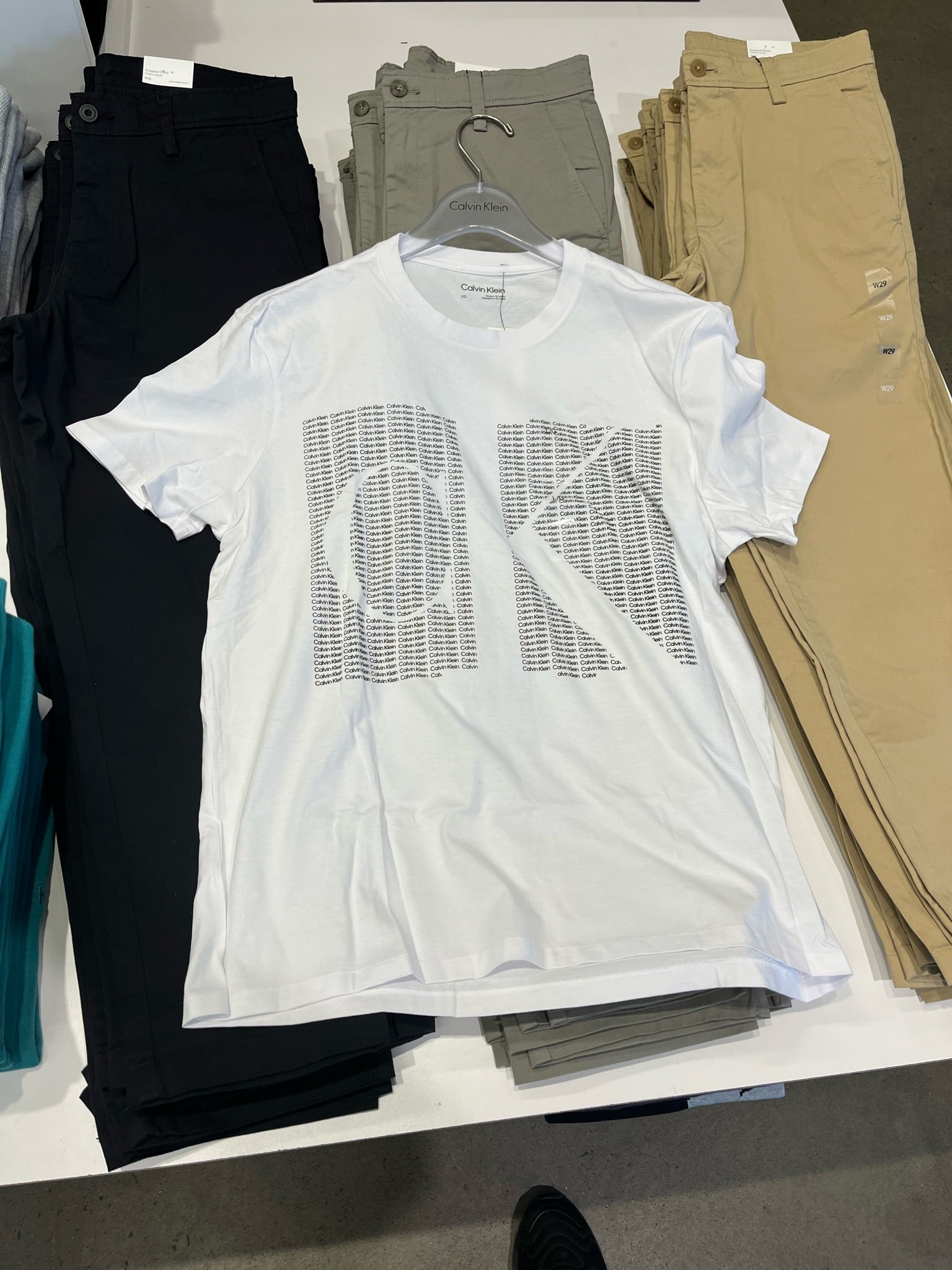 Calvin Klein Round-Neck image 0