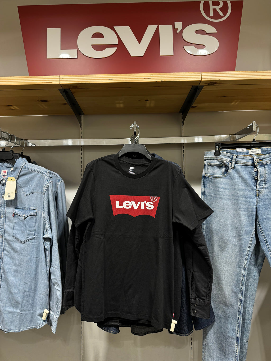 Levi's Iconic Graphic Logo